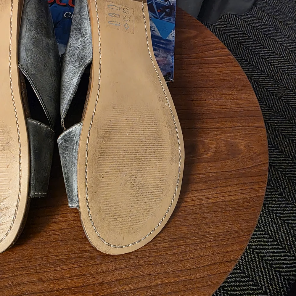 ROAN IRIE Stylish Gray Open-Toe Sandals - Picture 7 of 7